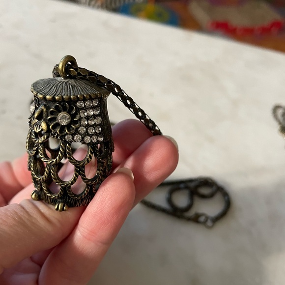 Gently worn Set of 2 Vintage Look -Long length- Owl Fashion Jewelry Necklaces - Picture 6 of 7